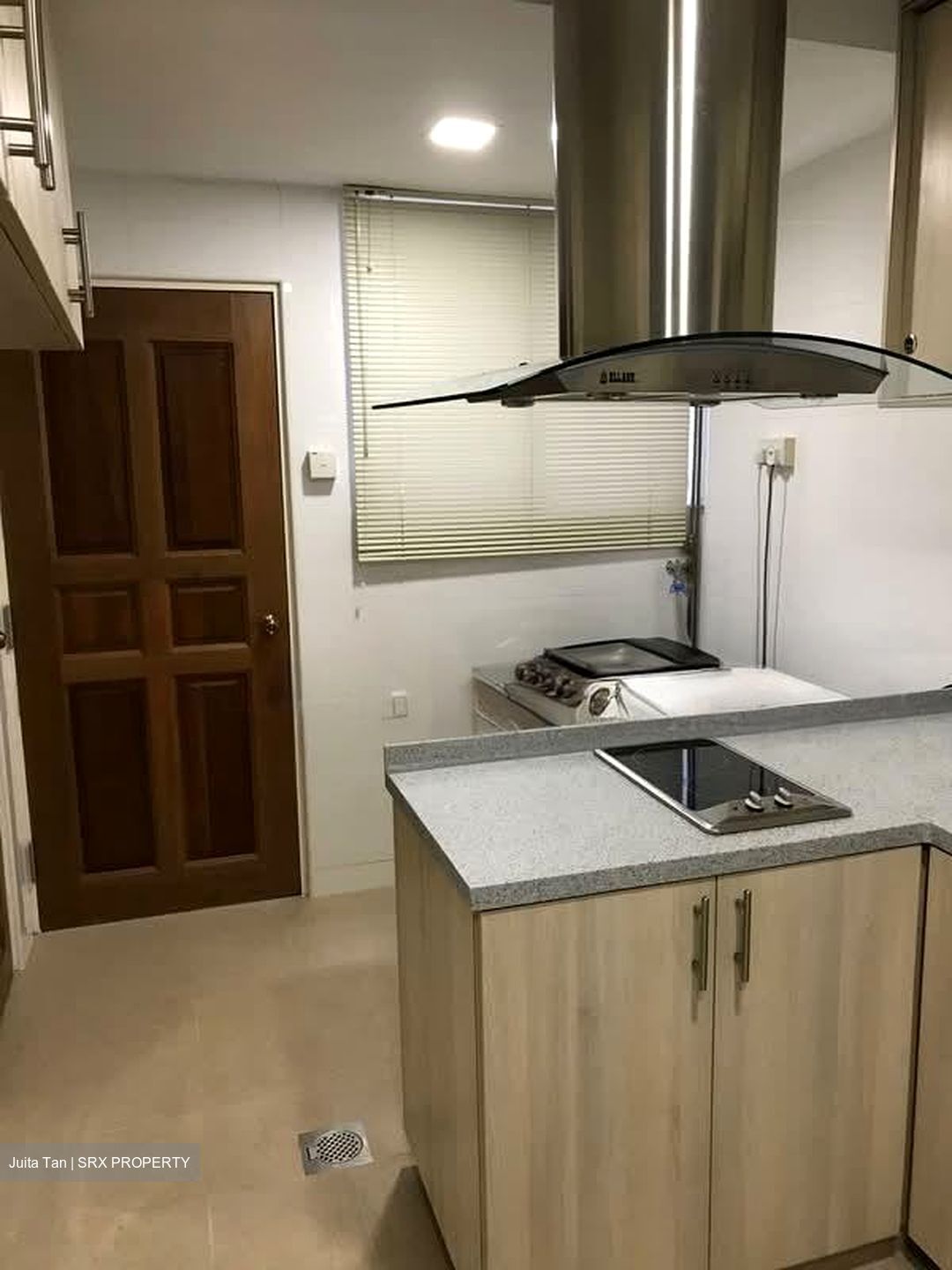 International Plaza (D2), Apartment #567425091